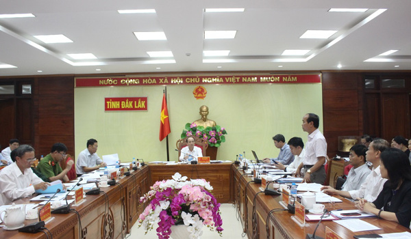 UBND tỉnh họp thông qua nội dung trình Kỳ họp thứ 7, HĐND tỉnh khóa IX